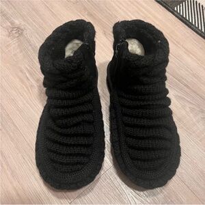 NWOT UGG Women's Knit Mini Boot